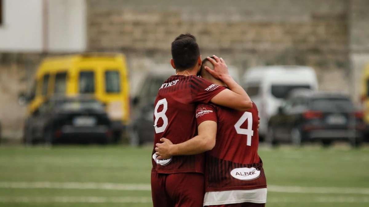 Taurisano, dopo un gol