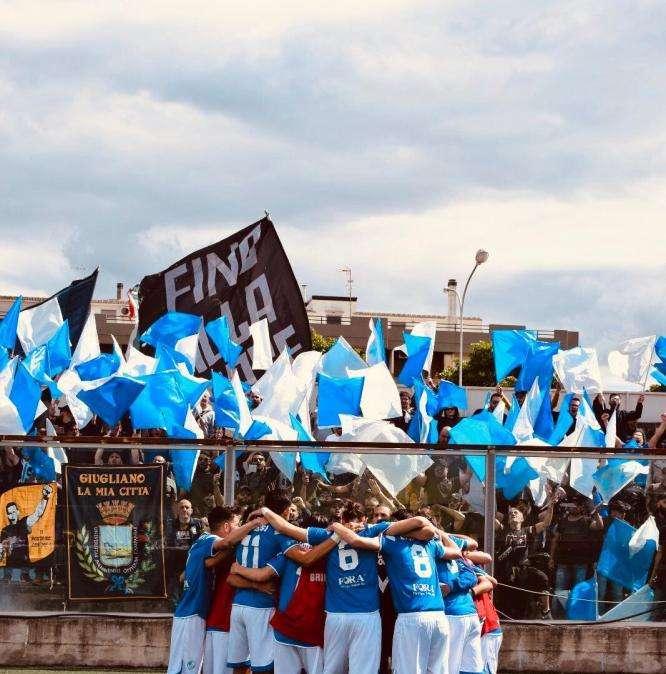 Brindisi, la Curva Sud chiusa contro il Casarano