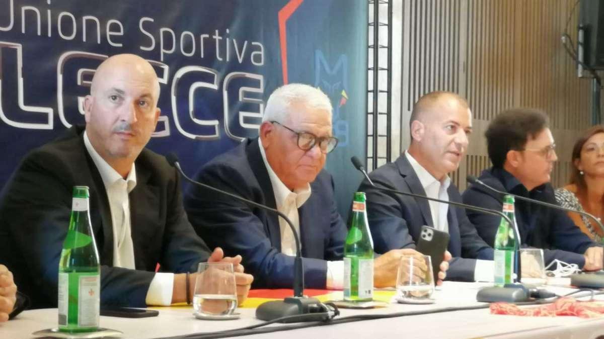 Lecce, occhi puntati sul numero dieci algerino: cosa c’è di vero