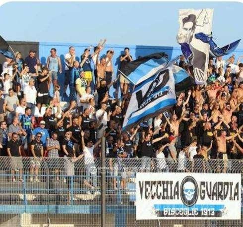Bisceglie, la carica del tifo organizzato: "Crediamo nella rimonta"