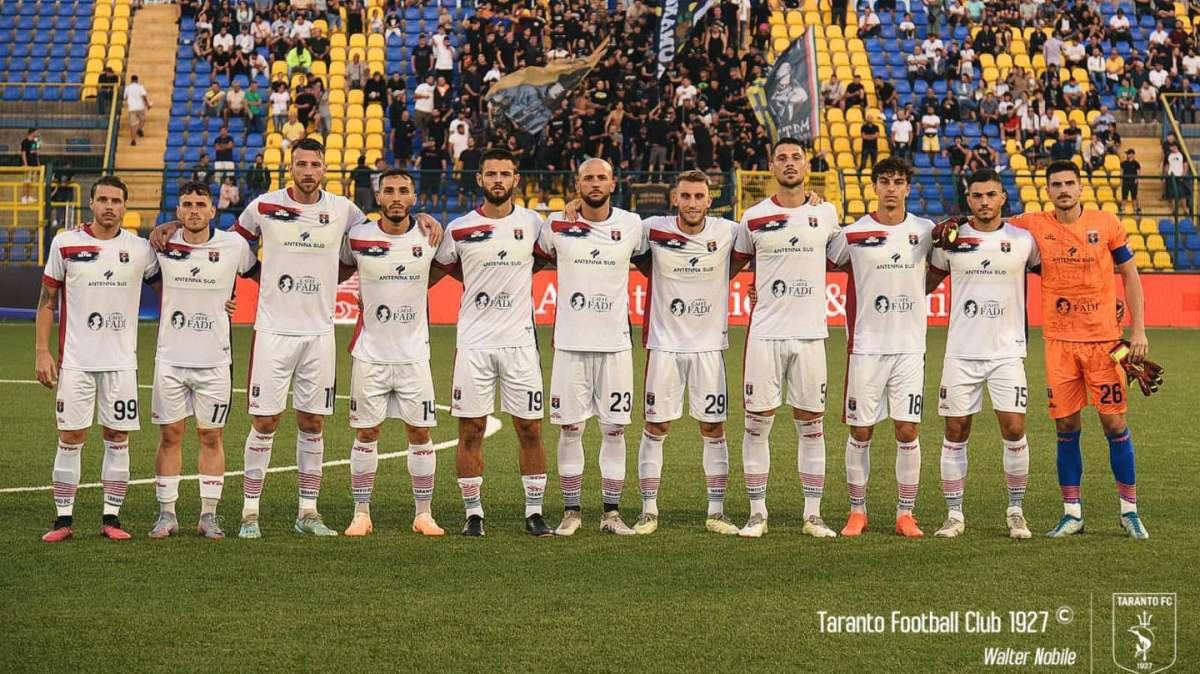 Il Giugliano rimonta il Taranto: rossoblù sconfitti al De Cristoforo