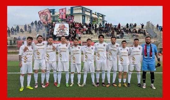 Il Noicattaro prima del derby