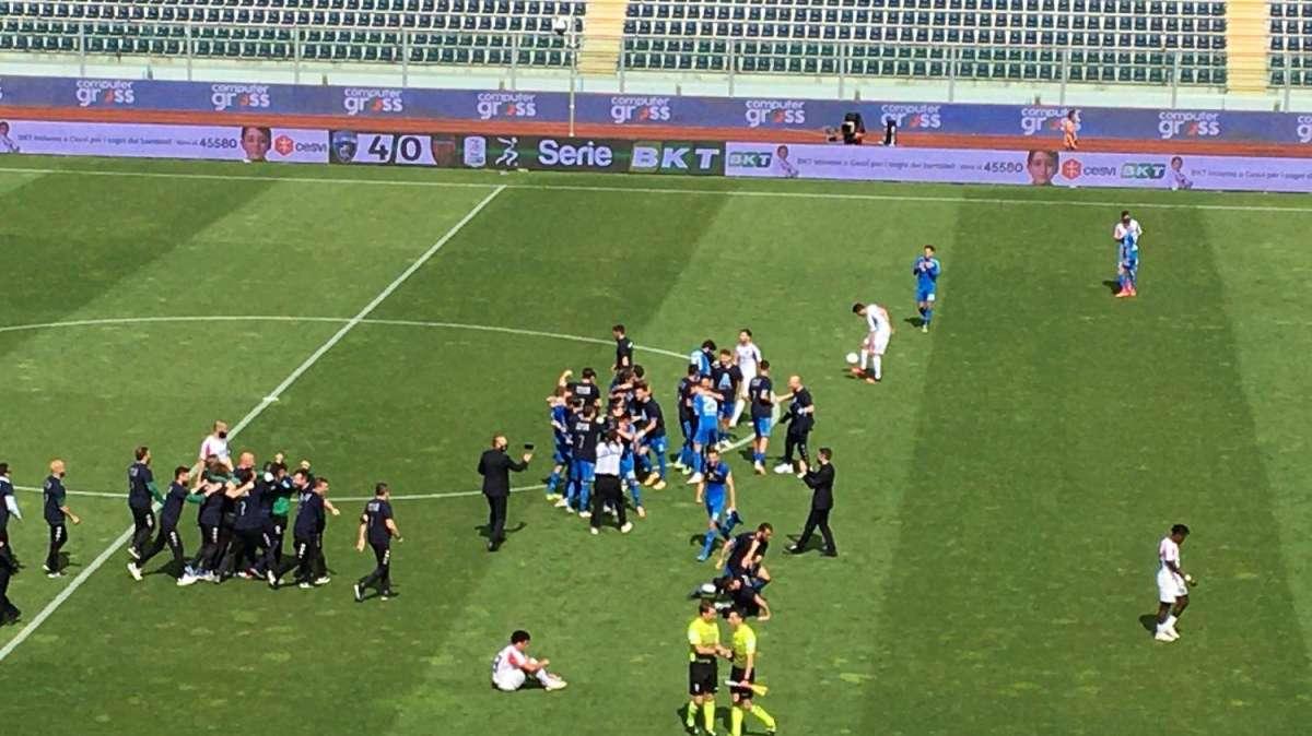 L'Empoli saluta tutti e va in Serie A: decisivo l'ex La Mantia