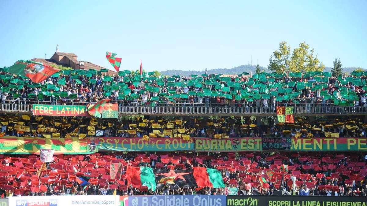 Le probabili formazioni di Ternana-Bari: 3-5-2 o 4-3-2-1? Incognita biancorossa