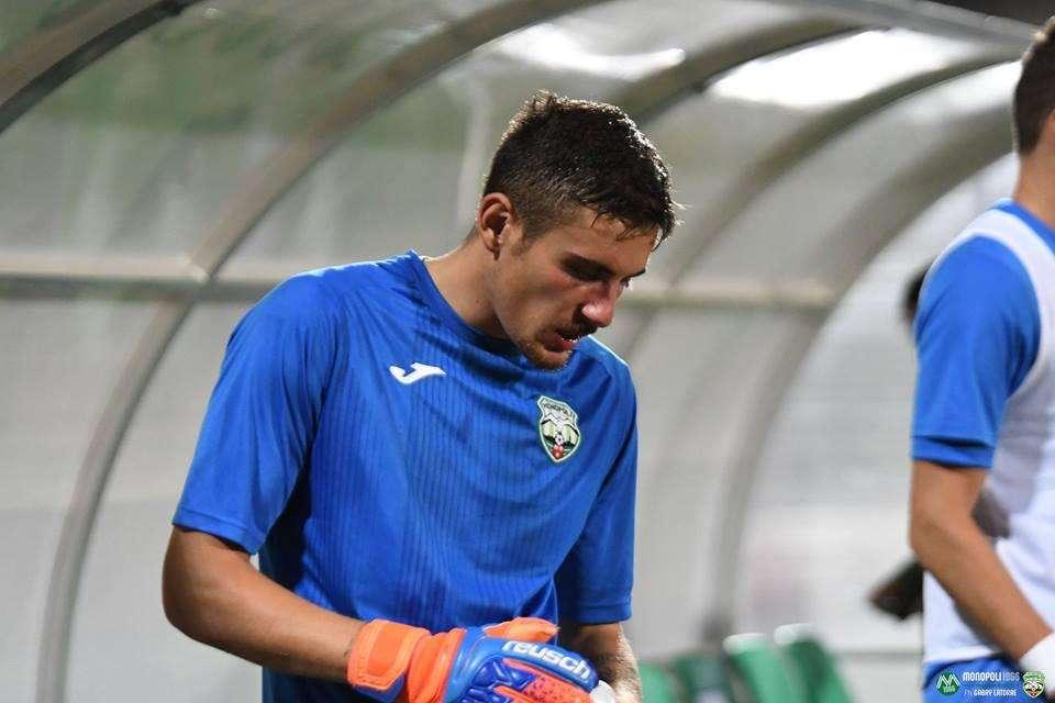 Il mercato a mezzanotte - Lecce, due conferme in attesa di Yilmaz. Bari, Scala lavora sotto traccia. Monopoli e Virtus, rebus portieri