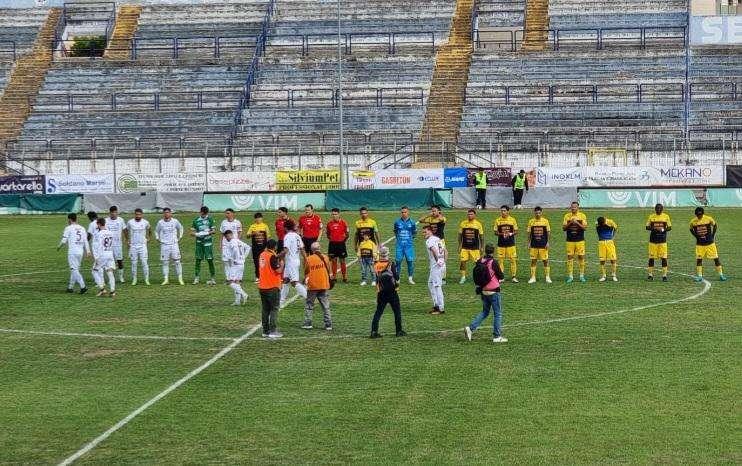 Gravina-Palmese 0-2: i gialloblù pagano caro due disattenzioni 