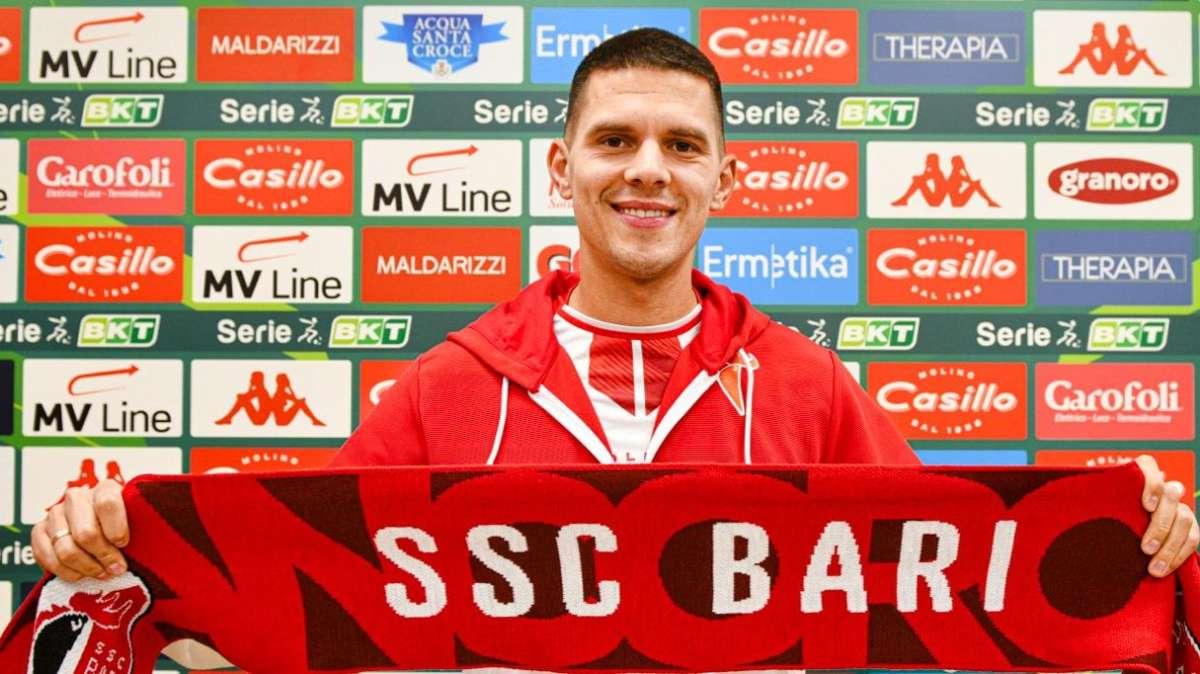 UFFICIALE - Bari, ecco Lulic: è il primo rinforzo invernale