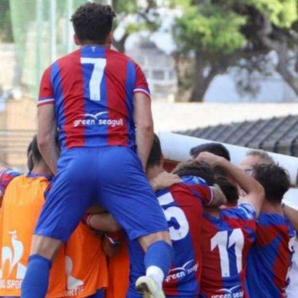 Pugno sul volto ad un calciatore del Casarano: "È stato un dipendente comunale"