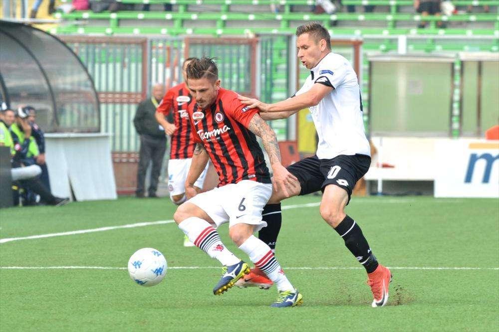 Reggina, Loiacono: "Bari? Ho sempre voluto giocarci, ma..."