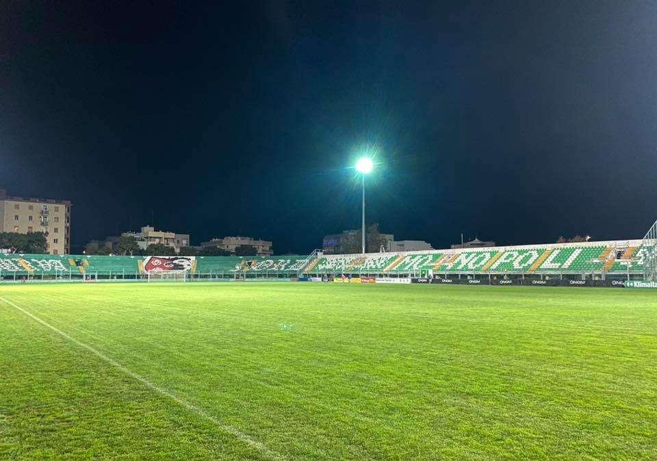 Monopoli, puntamento dei fari al 'Veneziani' 