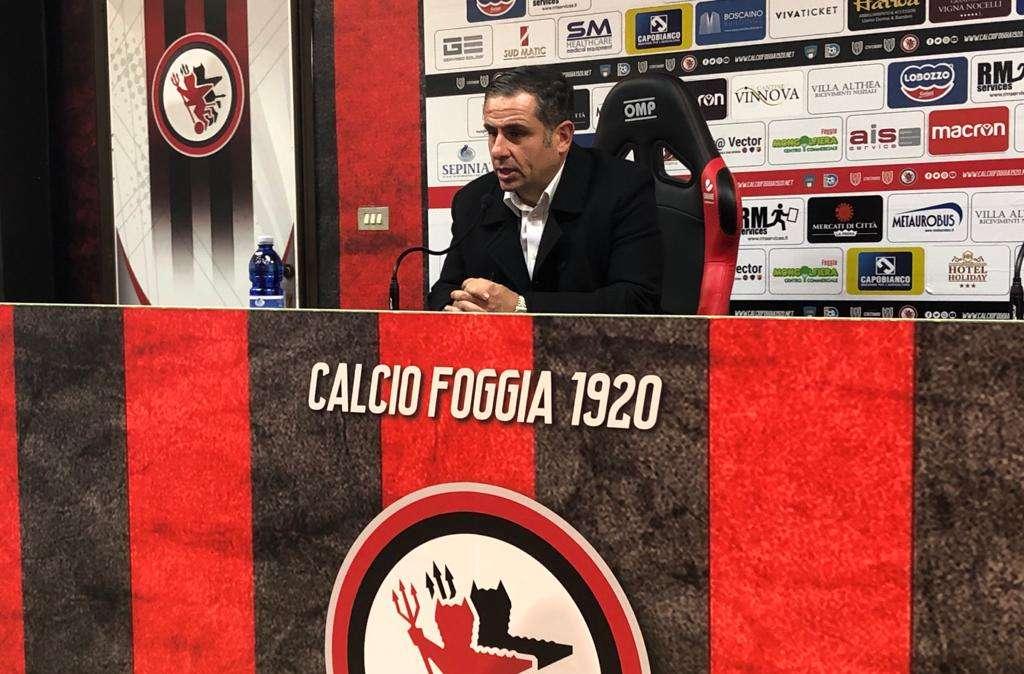 Foggia, Corda: "Multe per i troppi rossi. Tanto ai calciatori interessa solo il portafogli"