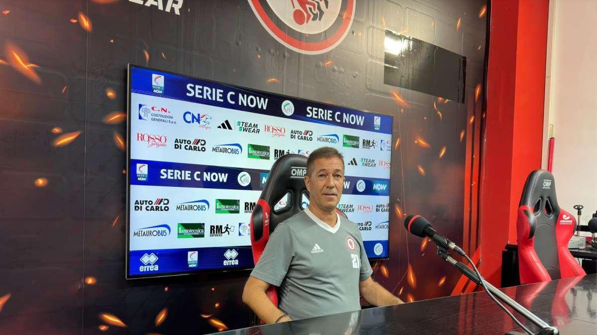 Foggia, Antognozzi: "Squadra in costruzione, non è facile effettuare delle scelte"