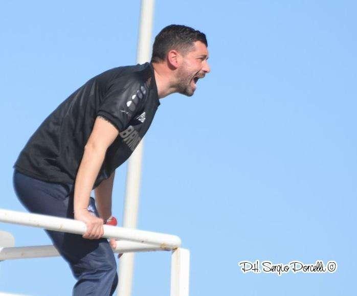 Serie D/H - Spintoni a vicenda: due turni per Bartoli e De Luca. Multa e diffida per il Cerignola