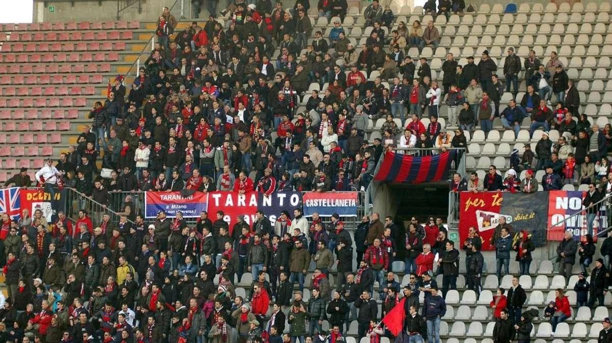 Taranto, l'addio di Acquadro: "Un onore giocare con voi"