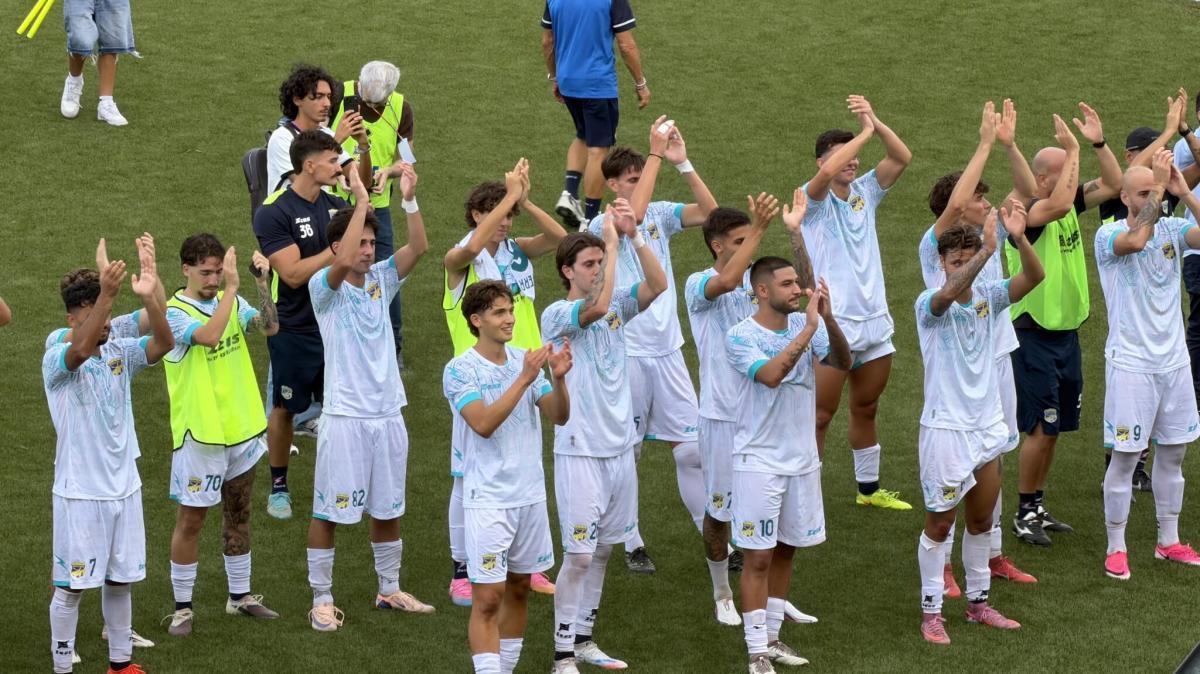 Gravina-Gladiator 3-1: tris gialloblu al 'Vicino'