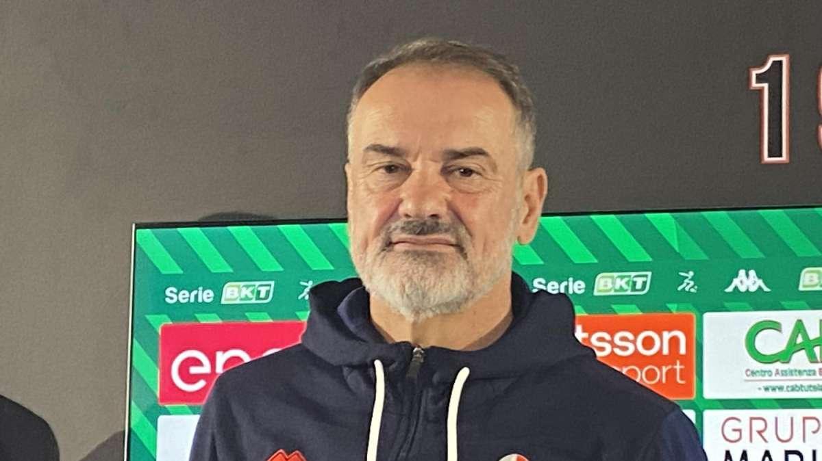 Bari-Pescara, Vivarini: “Il problema è nella mentalità. Moncini? Ora serve allontanare negatività”