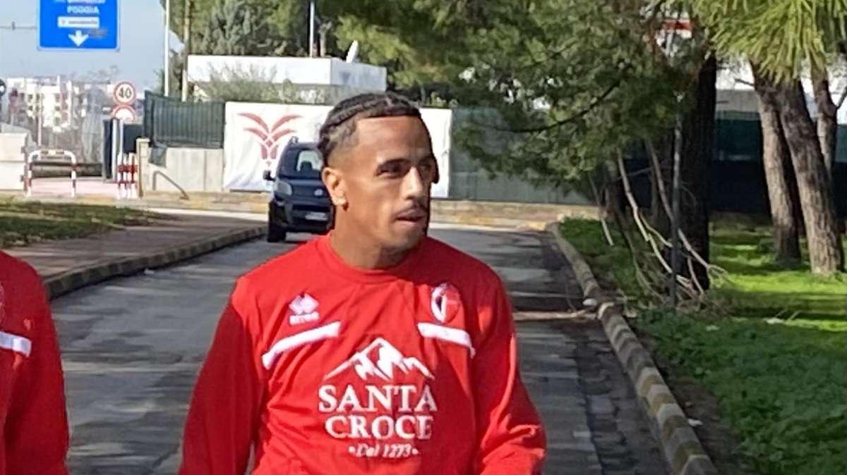 Le pagelle di Bari-Pescara: Dorval imprendibile, Moncini da incubo 