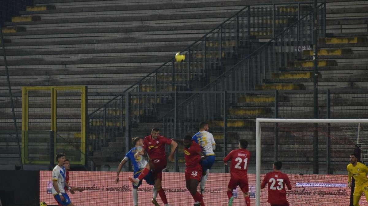 Allo stadio Bonolis vince la noia: è 0-0 tra Monterosi e Brindisi 