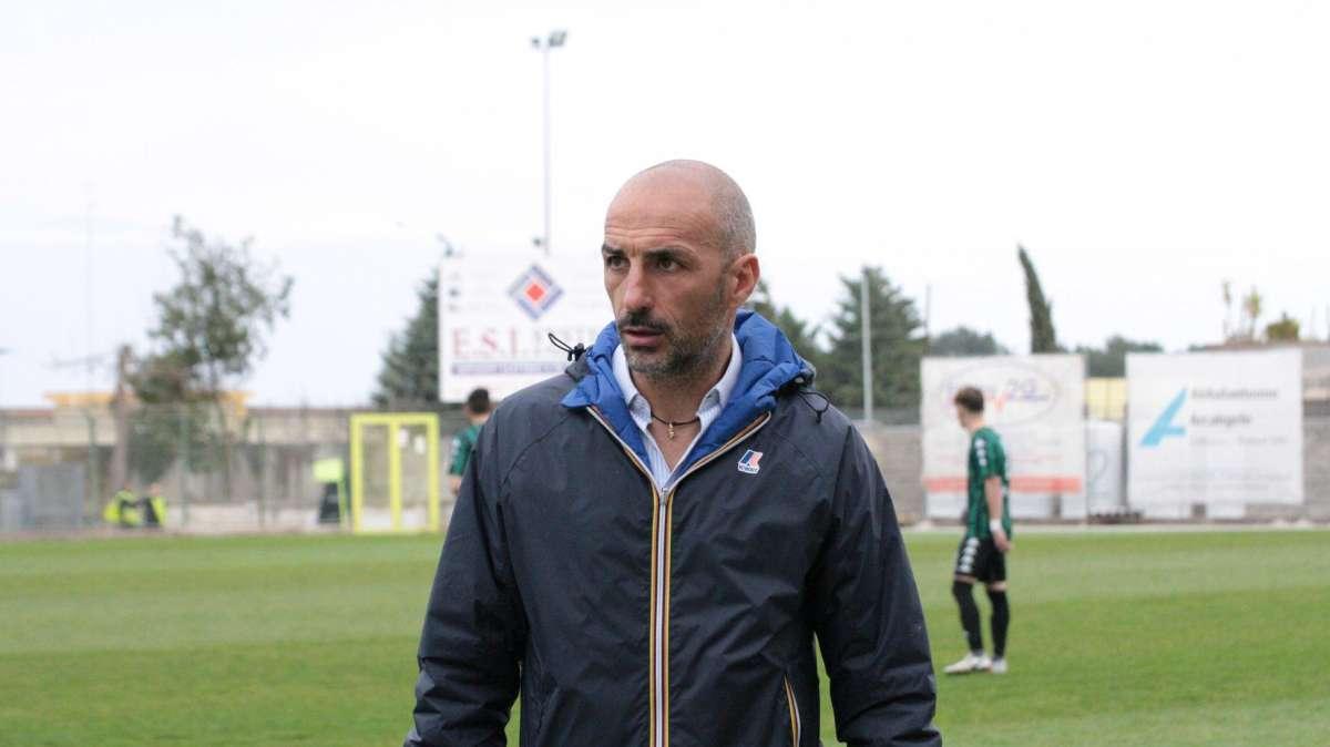 UFFICIALE - Viterbese, esonerato il tecnico Taurino
