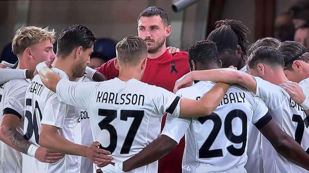 Lecce, maglia bianca e post-partita disertato: ecco cosa rischia