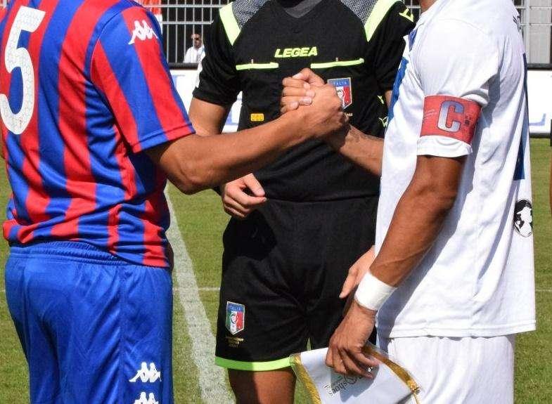 La vigilia di Brindisi-Casarano: Remake del testa a testa dello scorso anno in un "Fanuzzi" semichiuso