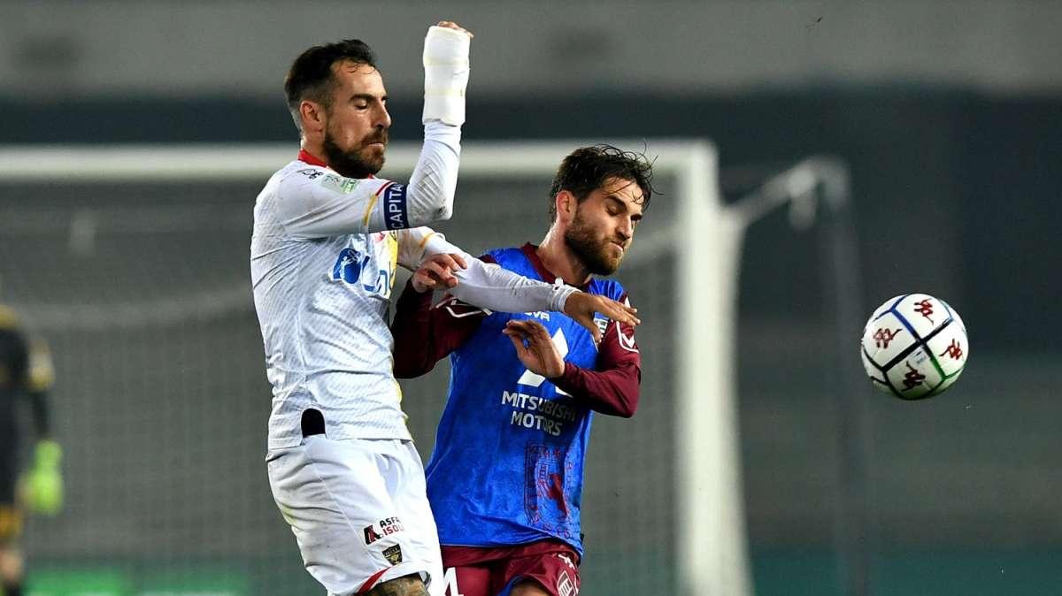 Le formazioni ufficiali di Lecce-Reggina: Mancosu titolare!