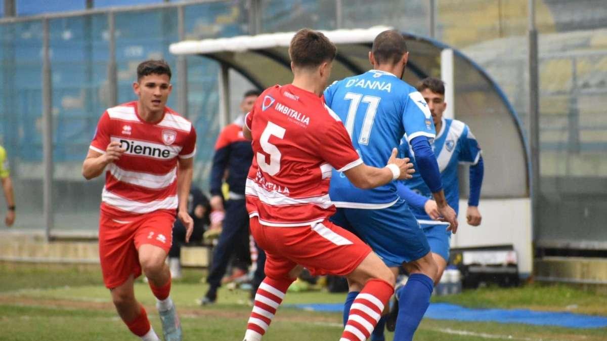Il Brindisi frena su un’ottima Altamura (1-1): a Gorzelewski risponde Sepe