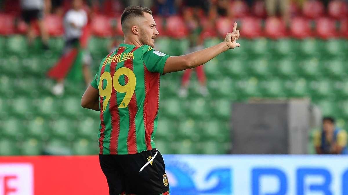 Bari, la priorità per l'attacco resta Gytkjaer. Piace Donnarumma