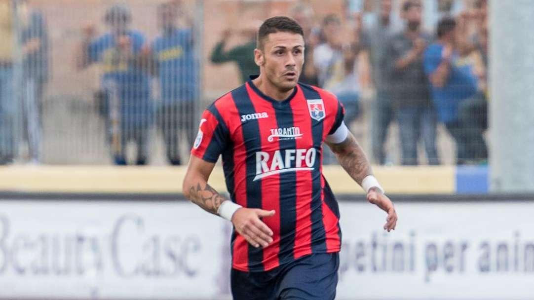 Il mercato a mezzanotte - Lecce, addio con Meluso. Bari, avanti con Scala e Vivarini. Taranto, torna Marsili