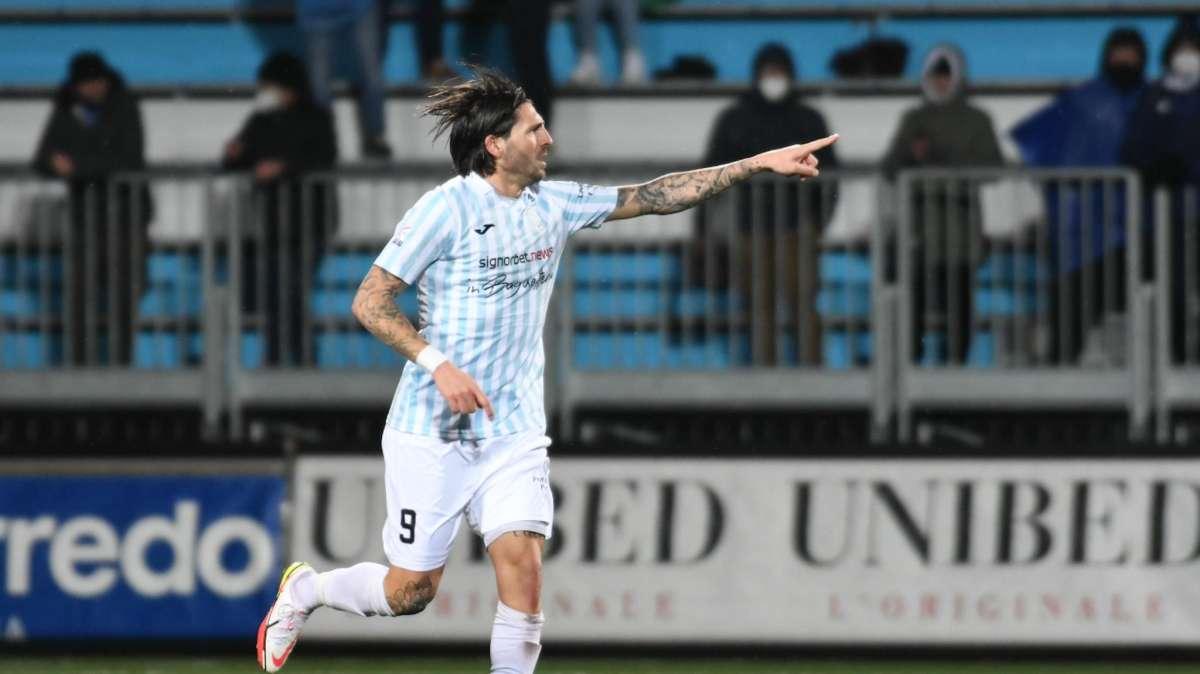 Virtus Francavilla, Patierno: "Vinto da grande squadra. Dedico il gol alla mia famiglia"