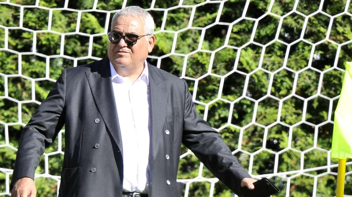 Lecce, nel mirino c'è Mendez: sfida all'Udinese per il cileno