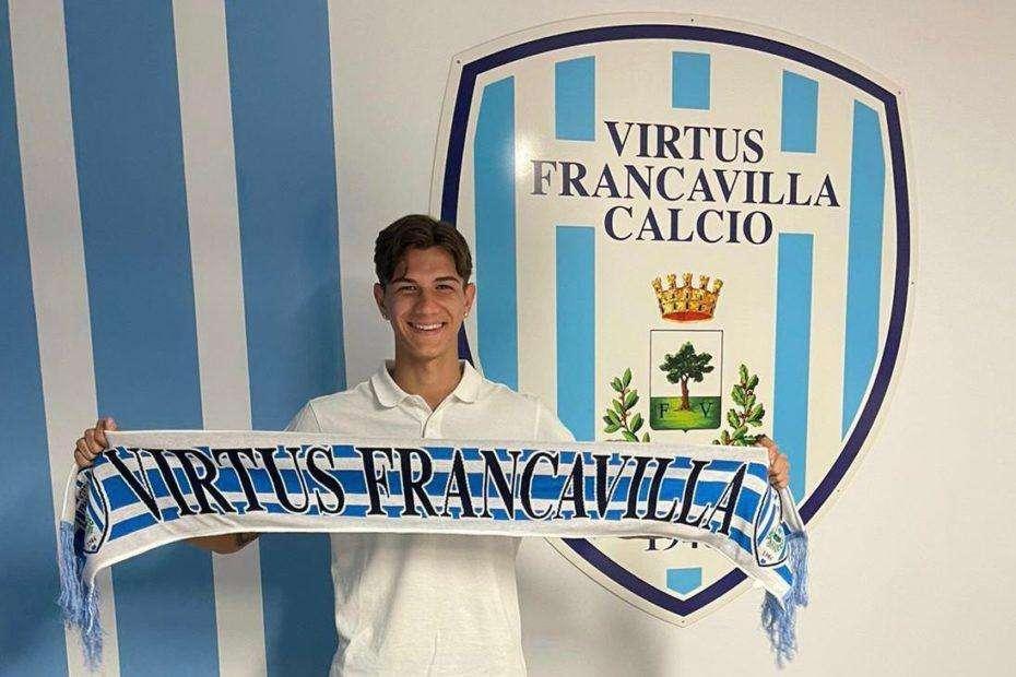 UFFICIALE - Virtus Francavilla, contratto da professionista per Carella