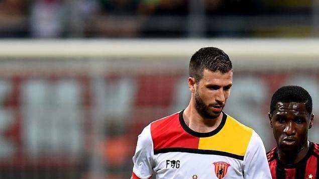 Il mercato a mezzanotte - Lecce, nessun intoppo La Mantia-Caturano. Foggia, Iemmello pista complicata. D'Ursi al Catanzaro, in arrivo altre rescissioni in casa Bisceglie. Monopoli, occhi su Jovanovic. Virtus, non solo Vrdoljak