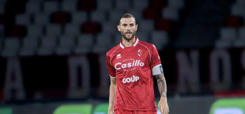 Bari, Vicari rinnova fino al 2027