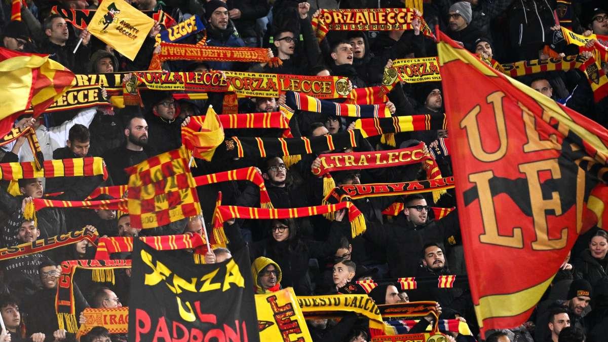 Lecce, Tete Morente è atterrato: domani le visite mediche 