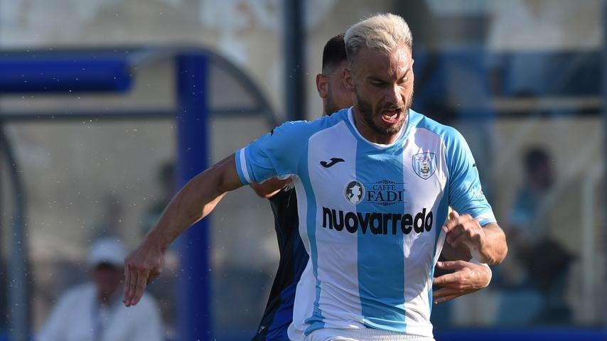 Il mercato a mezzanotte - Virtus-Perez: addio. Tre nomi per sostituirlo. Monopoli, c'è Taliento. Bisceglie: tris di colpi. Gargiulo un'idea per il Nardò
