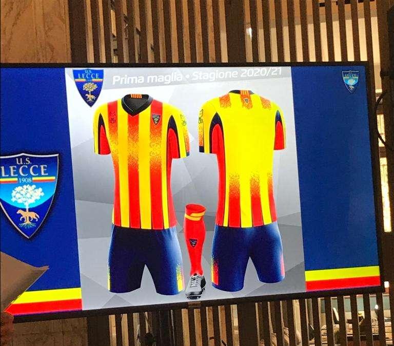 Lecce, annunciato un nuovo sponsor sulla maglia dei giallorossi