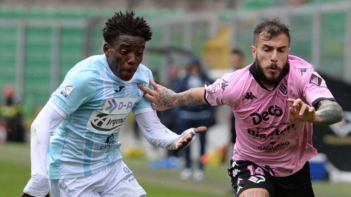 Serie C/C - Le decisioni del Giudice Sportivo: Out per un turno Martino e Tchetchoua