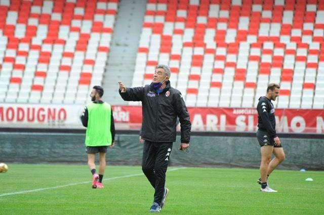 FOTO - Bari, ieri la prima seduta di allenamento per Auteri. Si riparte dal 3-4-3?