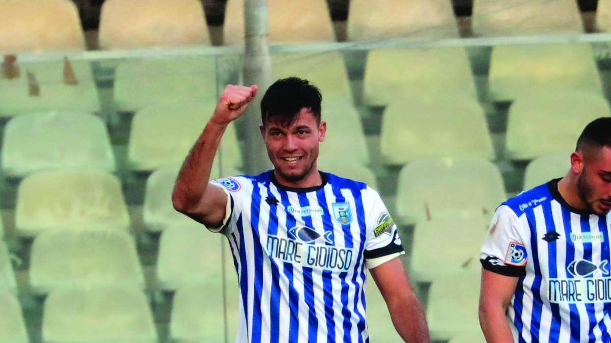 Il mercato a mezzanotte - Monopoli scatenato, il Bisceglie accoglie Salines. Taranto: finalmente Diaz!