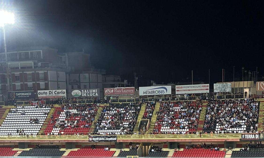 Foggia-Cerignola, si va verso il derby a porte chiuse 