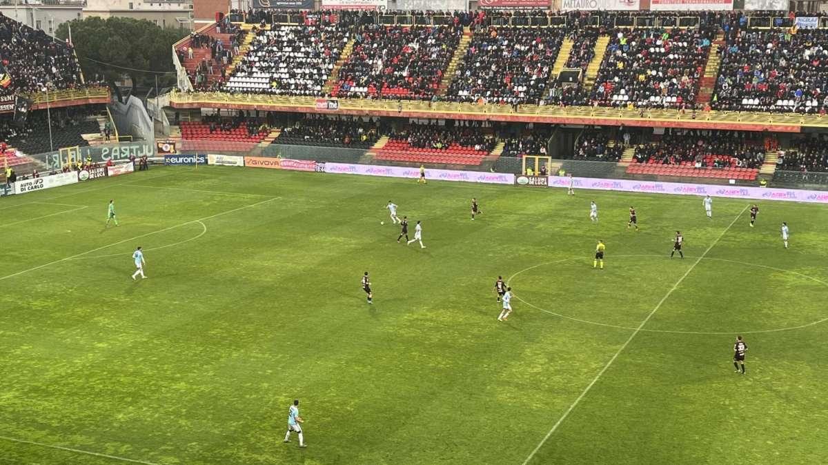 Le probabili formazioni di Foggia-Lecco: tandem Ogunseye-Peralta?