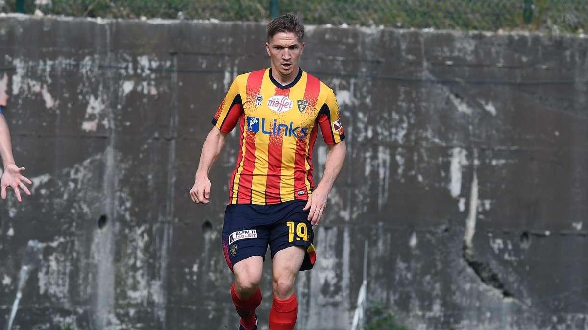 Le formazioni ufficiali di Lecce-Vicenza: c'è Listkowski dal 1'