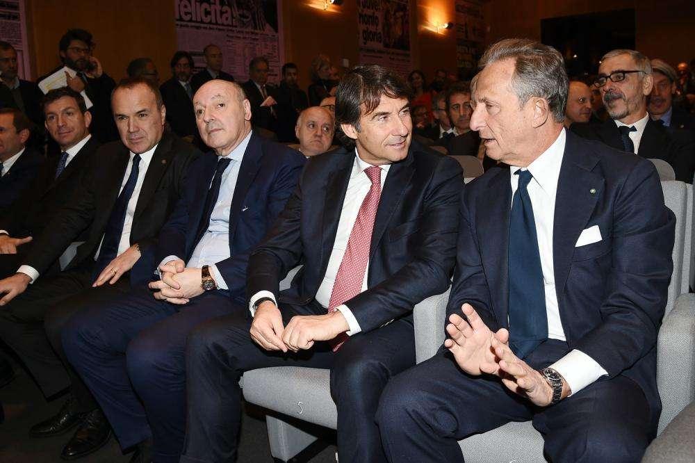 Serie A e contratti, non c'è unione d'intenti. E il mercato sarà "maxi": trattative aperte fino a novembre