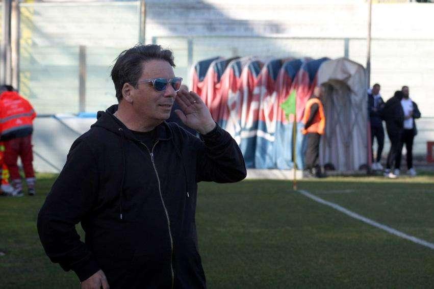 Taranto, Capuano: "Gli arbitri vengono qui a prenderci per il culo"