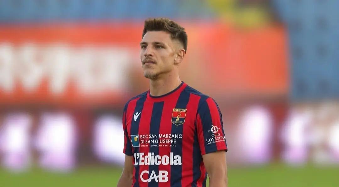 UFFICIALE - Taranto, arriva il centrocampista rumeno Dragos Albu