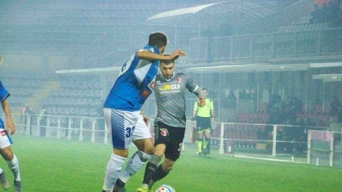 UFFICIALE - Lecce, volto nuovo sull'out di destra: arriva Cassandro