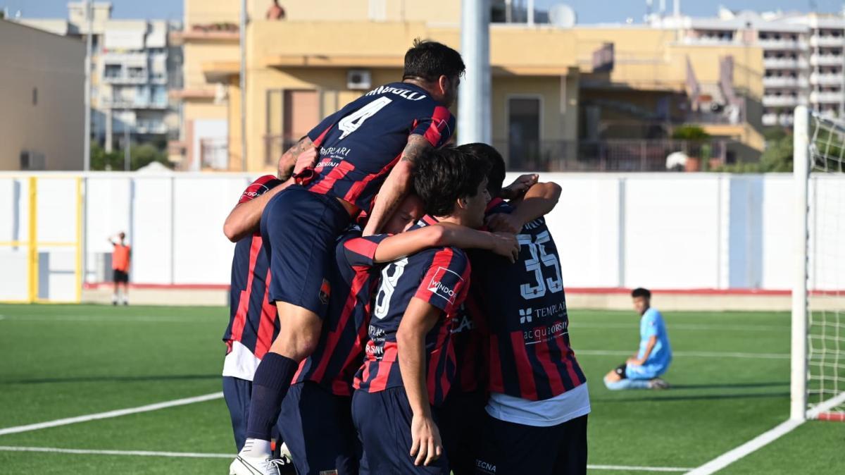Taranto-Racale 2-1: i rossoblu inaugurano con una vittoria la panchina di Tiozzo