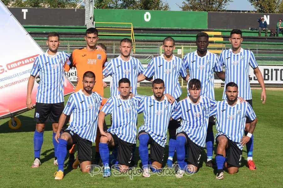 Le probabili formazioni di Fasano-Rotonda: Prado terminale offensivo, out Corvino
