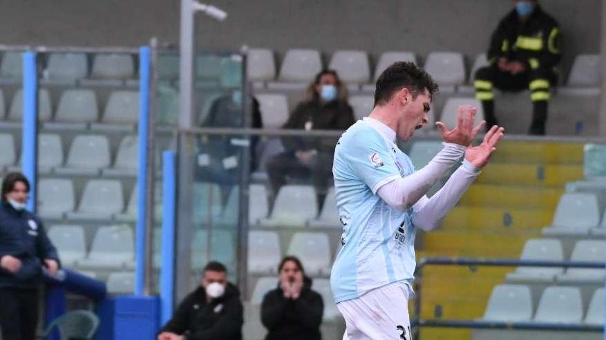 Grinta, cuore e orgoglio: la Virtus Francavilla reagisce e ferma sull'1-1 la Ternana